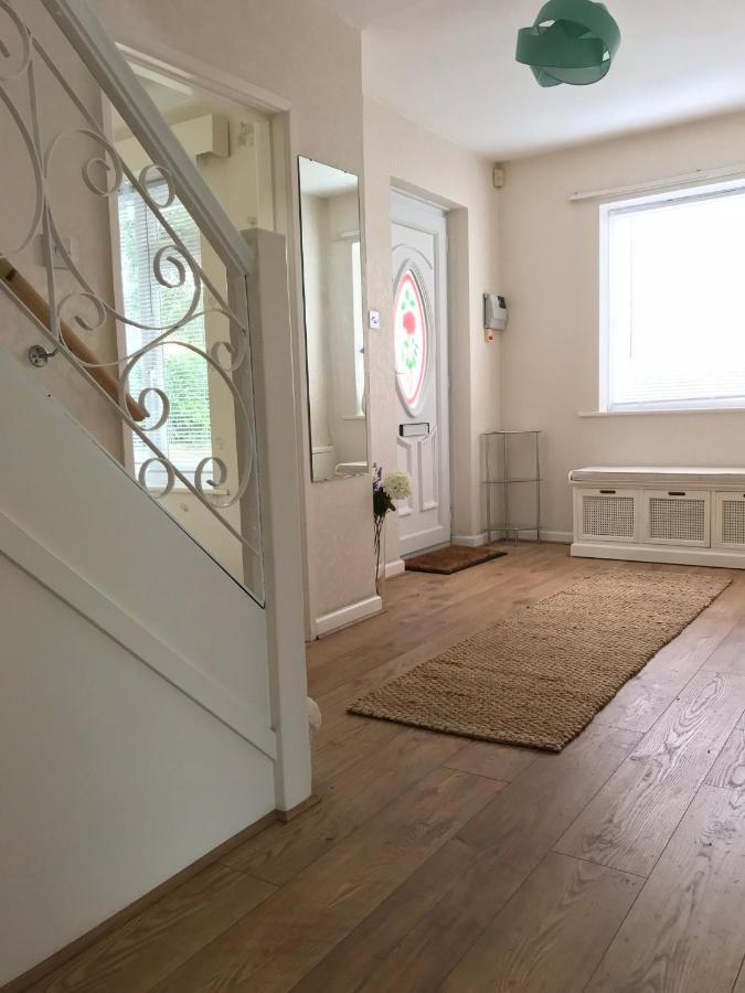 Lovely With Beautiful Large Garden, 5 Min To The By Car Сasa de vacaciones *