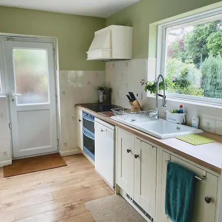 Lovely Bournemouth Cottage With Beautiful Large Garden, 5 Min To The Beach By Car Exterior photo