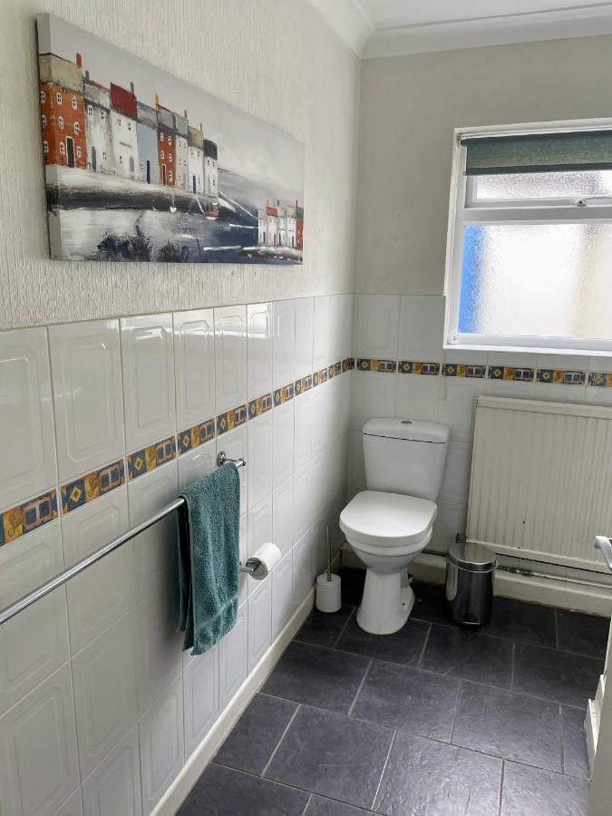 Vakantiehuis Lovely With Beautiful Large Garden, 5 Min To The By Car *